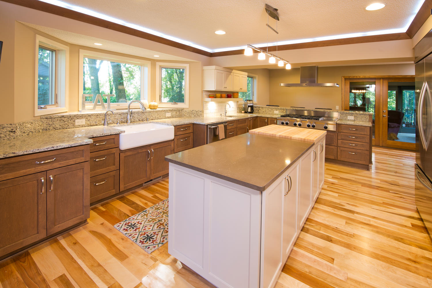 Apple Valley Kitchen & Main Level Renovation